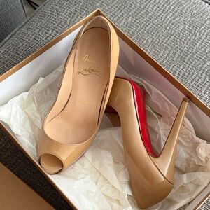Christian Louboutin Tan Peep Toe Heels with Red Sole Very Prive 120